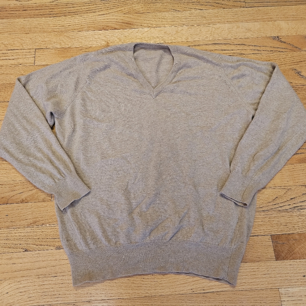 Men's Tan Vneck Cashmere Sweater